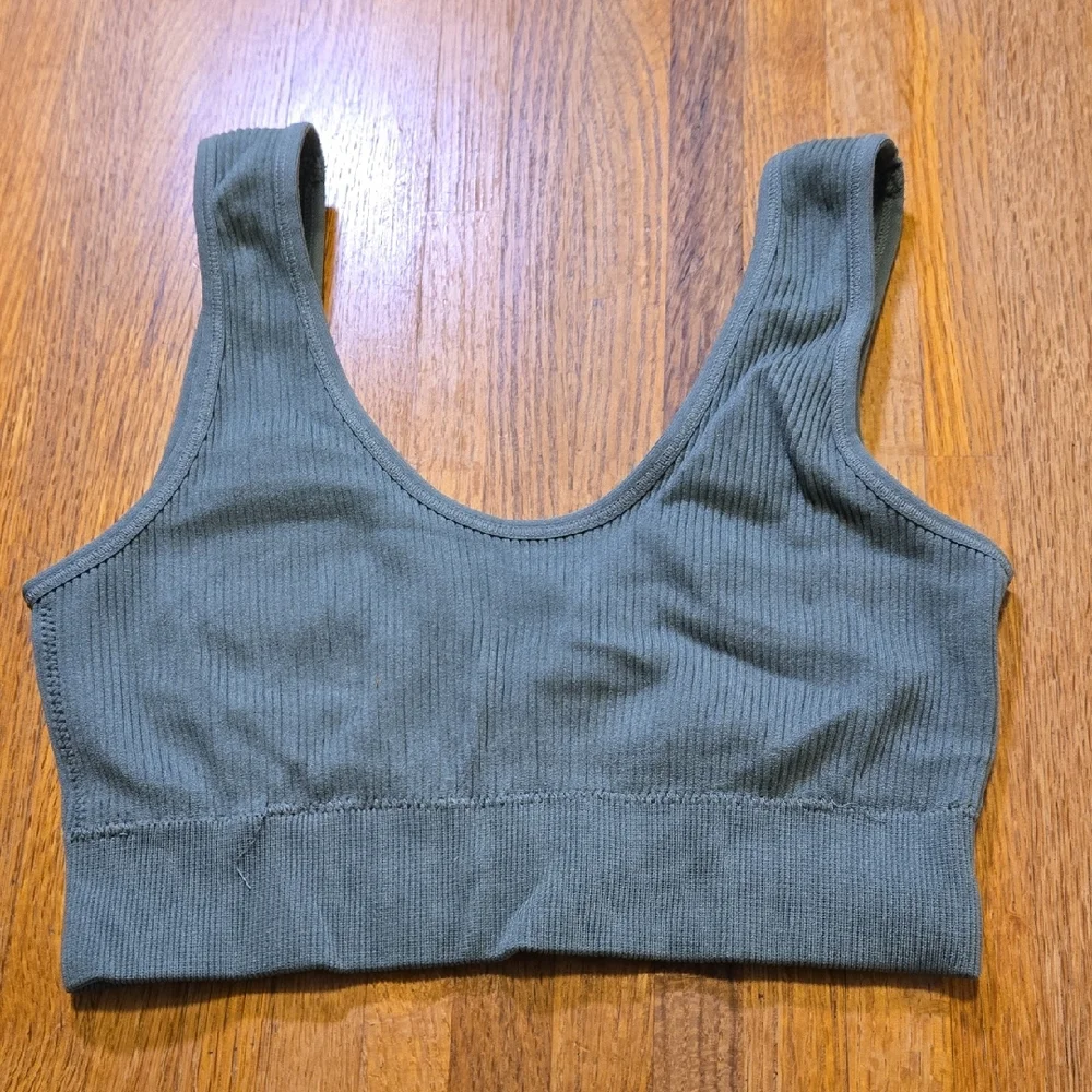Aerie Women Small Olive Green Ribbed Round Neck‎ Seamless Stretch Tank Bralette